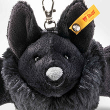 Afbeelding in Gallery-weergave laden, Steiff Boris Bat pendant - Boris vleermuis sleutelhanger