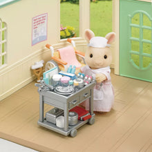 Afbeelding in Gallery-weergave laden, Sylvanian Families - Country Nurse set, streek verpleegster - 5094