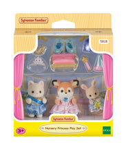 Afbeelding in Gallery-weergave laden, Emma Bral ❤️ Sylvanian Families Nursery Prinsess play set - 5818