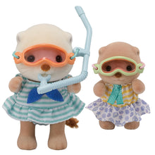 Afbeelding in Gallery-weergave laden, Adalind De Wachter 🩷 Sylvanian Families Zeeotter Zussen - Splashy Snorkel set - 5804