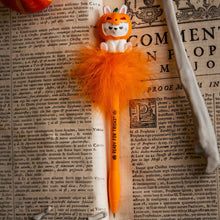Afbeelding in Gallery-weergave laden, Legami Halloween - Light-up Ballpoint Pen - Pumpkin Bunny - Writing is Magic