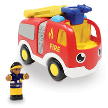 Afbeelding in Gallery-weergave laden, WOW Toys Ernie Fire Engine - 10714Z