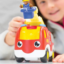 Afbeelding in Gallery-weergave laden, WOW Toys Ernie Fire Engine - 10714Z