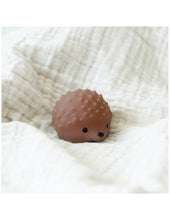 Afbeelding in Gallery-weergave laden, Winkee Tiny Nightlight - Egel