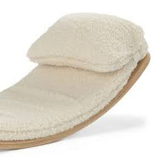 Afbeelding in Gallery-weergave laden, Wobbel Pillow Original - Teddy