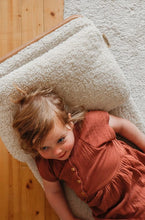 Afbeelding in Gallery-weergave laden, Wobbel Pillow Original - Teddy