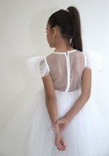 Afbeelding in Gallery-weergave laden, Yuko B. prachtige jurk Clara wit - maat 6-8 jaar/130 cm