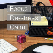 Afbeelding in Gallery-weergave laden, Bopster - Cube Spinner fidget toy - pink/purple