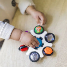 Afbeelding in Gallery-weergave laden, Baby Einstein Curiosity Clutch Sensory Toy