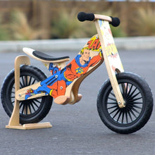 Afbeelding in Gallery-weergave laden, Kinderfeets houten loopfiets retro serie - Superhero