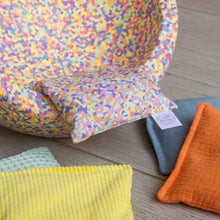 Afbeelding in Gallery-weergave laden, Little Botanic Label - Sensorische pittenzakjes 7 stuks - Pastel + confetti pastel