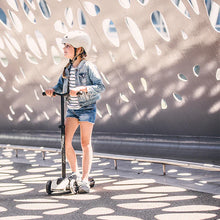 Afbeelding in Gallery-weergave laden, Scoot and Ride - Highwaykick 5 - Ash LED (vanaf 5 jaar, lengte 118-180 cm)