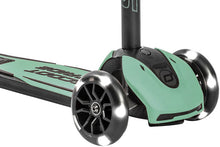 Afbeelding in Gallery-weergave laden, Scoot and Ride - Highwaykick 5 - Forest LED (vanaf 5 jaar, lengte 118-180 cm)