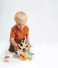 Afbeelding in Gallery-weergave laden, Tender Leaf Toys houten stapelaar woud - bosdieren