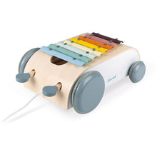 Afbeelding in Gallery-weergave laden, Janod Sweet Cocoon, houten trekkar Xylofoon op wielen - J04406