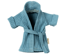 Afbeelding in Gallery-weergave laden, Maileg badjas voor muis dusty blue blauw 17-2303-03