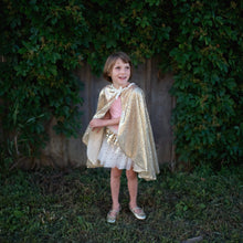 Afbeelding in Gallery-weergave laden, Great Pretenders verkleedcape Gracious Gold gouden glitter cape, maat 4-6 jaar
