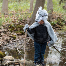 Afbeelding in Gallery-weergave laden, Great Pretenders verkleedcape Woodland Wolf cape, maat 2-3 jaar