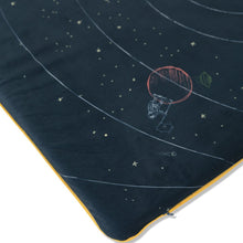 Afbeelding in Gallery-weergave laden, ByAlex Playmats Ride to the stars - speelmat 140 x 80 cm