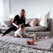 Afbeelding in Gallery-weergave laden, ByAlex Playmats Leopard Love Luipaard - speelmat 140 x 80 cm