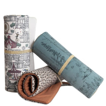 Afbeelding in Gallery-weergave laden, ByAlex Playmats Leopard Love Luipaard - speelmat 140 x 80 cm