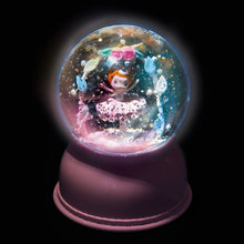 Afbeelding in Gallery-weergave laden, Djeco nachtlamp sneeuwbol Ballerina - DD03400