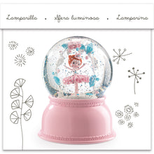 Afbeelding in Gallery-weergave laden, Djeco nachtlamp sneeuwbol Ballerina - DD03400