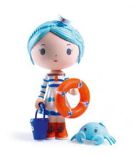 Afbeelding in Gallery-weergave laden, Djeco Tinyly figuur / poppetje 7,5 cm Marinette & Scouic - DJ06948