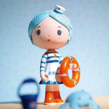 Afbeelding in Gallery-weergave laden, Djeco Tinyly figuur / poppetje 7,5 cm Marinette & Scouic - DJ06948