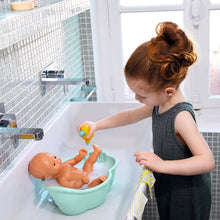 Afbeelding in Gallery-weergave laden, Djeco Pomea poppenbadje - DJ07857