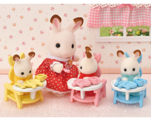 Afbeelding in Gallery-weergave laden, Sylvanian Families - Chocoladekonijn Drieling verzorgingsset - 5532