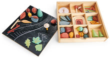 Afbeelding in Gallery-weergave laden, Tender Leaf Toys mijn bosbodemdoos