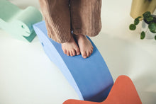 Afbeelding in Gallery-weergave laden, MOES Play - Open ended Balance board - Dolphin