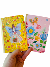 Afbeelding in Gallery-weergave laden, Djeco set 2 notitieboekjes / schrifjes A6 Rose - DD03591
