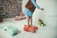 Afbeelding in Gallery-weergave laden, MOES Play - Open ended Balance board - Starfish