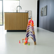 Afbeelding in Gallery-weergave laden, Grimm&#39;s houten regenboog neon pink roze- 15040
