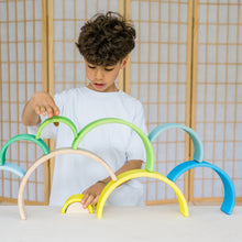 Afbeelding in Gallery-weergave laden, Grimm&#39;s houten regenboog neon groen - 15050
