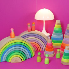 Afbeelding in Gallery-weergave laden, Grimm&#39;s houten regenboog neon groen - 15050
