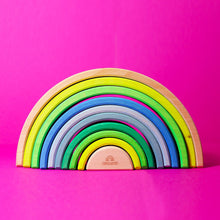 Afbeelding in Gallery-weergave laden, Grimm&#39;s houten regenboog neon groen - 15050
