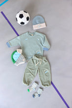 Afbeelding in Gallery-weergave laden, Lässig Kids Sweater GOTS Skateboard granite  green - maat 98/104
