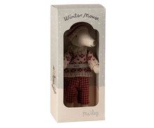 Afbeelding in Gallery-weergave laden, Maileg winter muis met ski set - mama muis rood 17-4304-00
