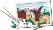 Afbeelding in Gallery-weergave laden, Ravensburger CreArt Schilderen op Nummer - Moeder en Veulen
