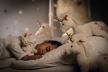 Afbeelding in Gallery-weergave laden, Steiff Friends – Unica unicorn, white - 27 cm
