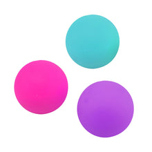 Afbeelding in Gallery-weergave laden, Fidget Toys - Super soft Squishy Neon ball - set 3 stuks
