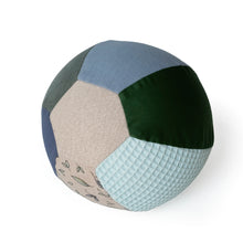 Afbeelding in Gallery-weergave laden, Little Botanic Label - Sensorische Ballonbal - Duo-pack Nature &amp; Jeans
