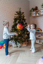 Afbeelding in Gallery-weergave laden, Little Botanic Label - Sensorische Ballonbal - Rainbow orginal &amp; pastel
