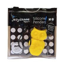 Afbeelding in Gallery-weergave laden, Jellystone Designs kauwsieraden - Kauwhanger uil Geel
