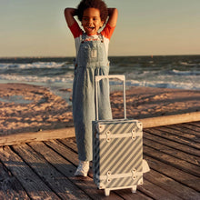 Afbeelding in Gallery-weergave laden, Olli Ella See-Ya Suitcase - Boardwalk
