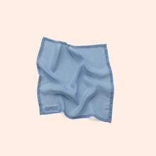 Afbeelding in Gallery-weergave laden, ALittle Botanic Label - Playcycle speeldoek klein - 30cm - pastel blauw
