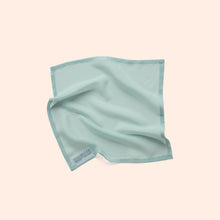 Afbeelding in Gallery-weergave laden, ALittle Botanic Label - Playcycle speeldoek klein - 30cm - pastel mintgroen
